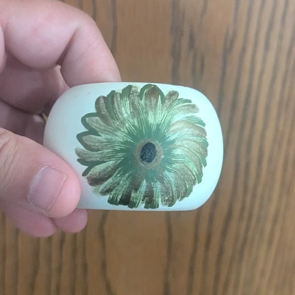 Vintage Hand Painted Napkin Rings Set of 4 Floral Daisy Multi Color Round